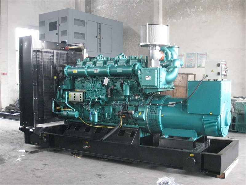 南湖200KW 柴油发电机的油耗是多少?